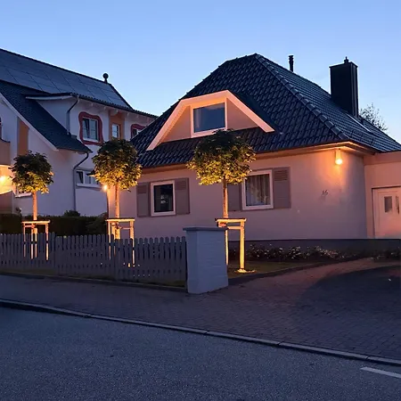 Hébergement de vacances Wellenfluestern Wunderschoenes Mit Kamin Und Traumhaftem Garten *